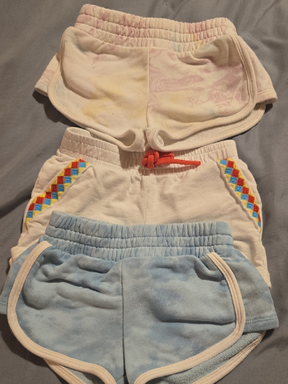 5  Girls' Colorblock & Embroidered Casual Shorts Set - Light Blue, Cream, Pink